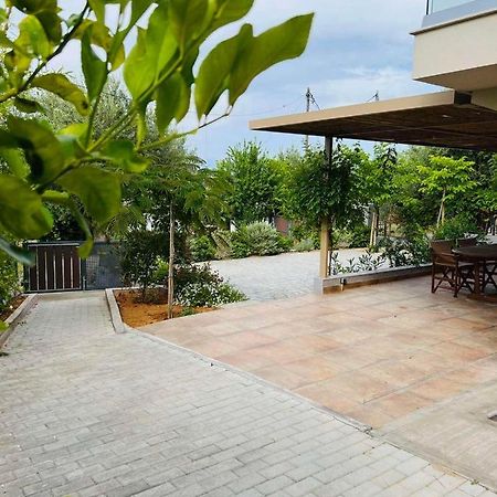 Gargarou Residences Kompoi ภายนอก รูปภาพ